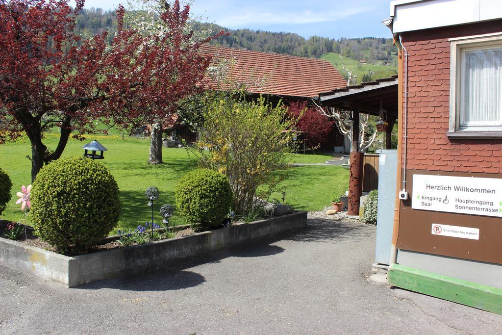 Landgasthof Grossteil Гисвиль Экстерьер фото